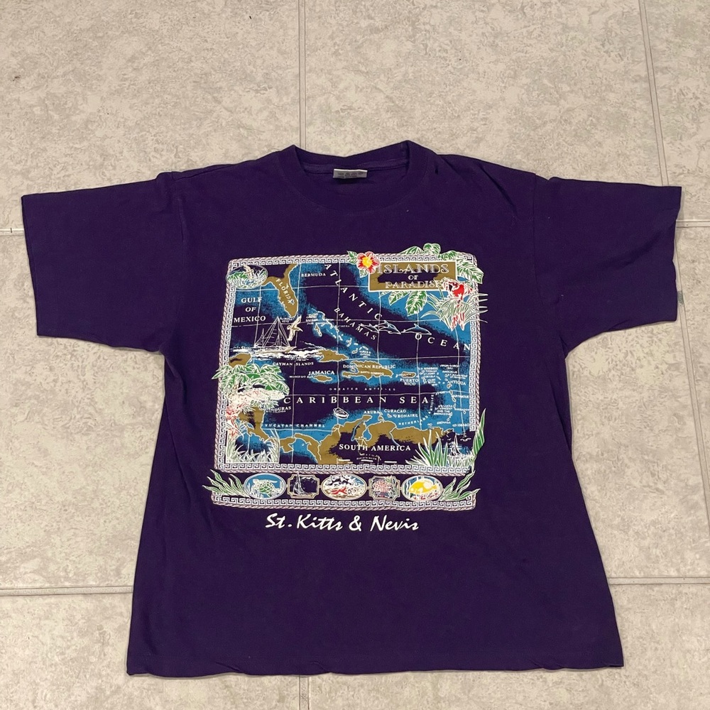 Men’s medium st kitt and nevis island tee shirt